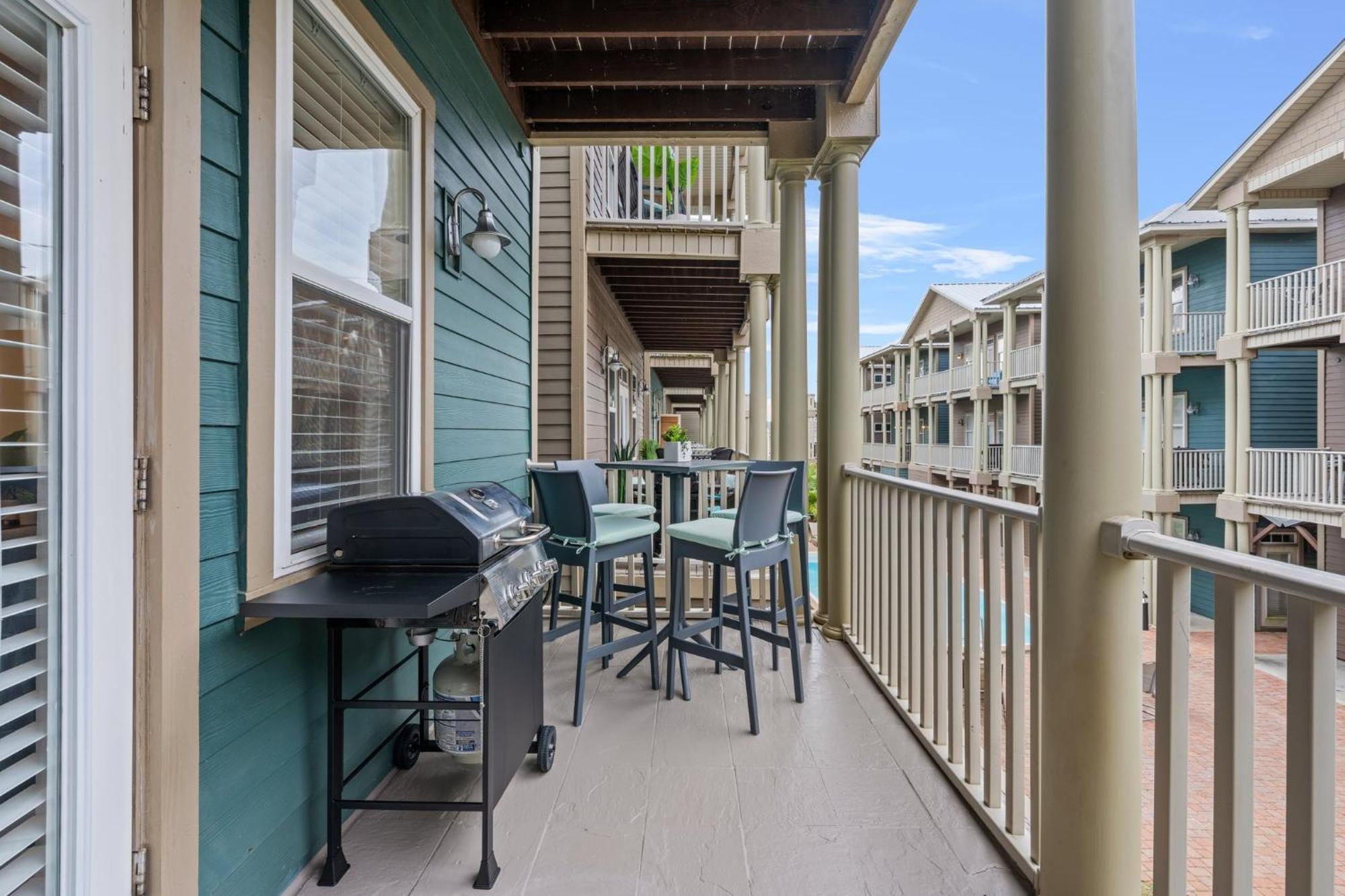 Crescent Moon Palace - A Luxury Home With Pool, Parking, Just Steps To The Beach Panama City Beach Exterior photo
